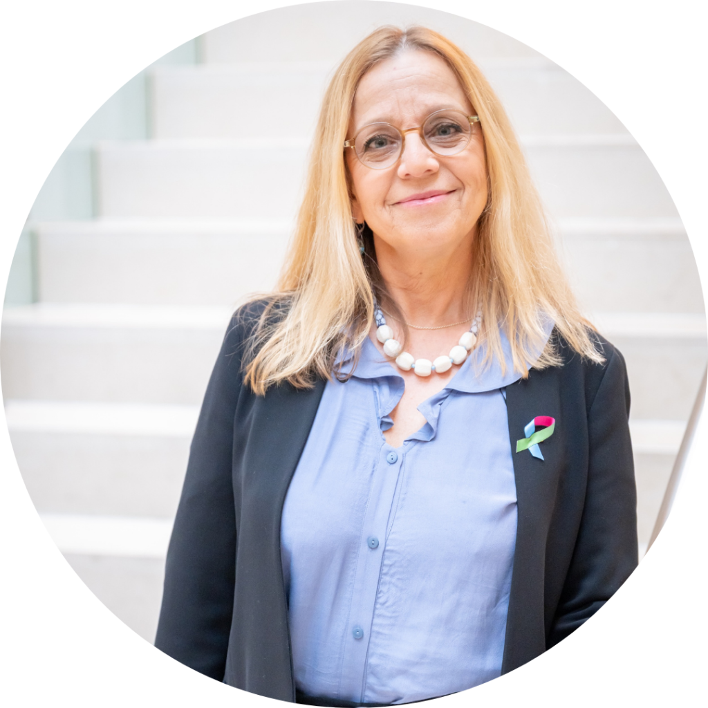 Headshot photo of Dr Ana Rath