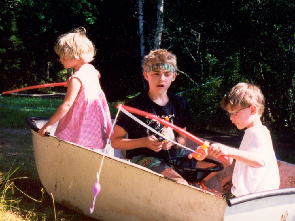 Image of Helene and Mikk's three children, Wilhelm, Emma and Hugo
